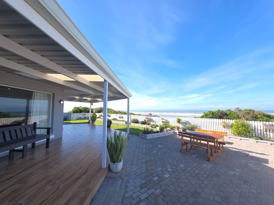 3 Bedroom Property for Sale in Cannon Rocks Eastern Cape